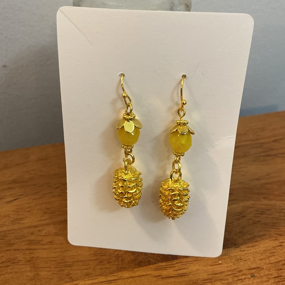 COPY NEW faceted Czech crystals with pine cones earrings